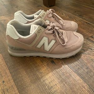 Women’s New Balance 574